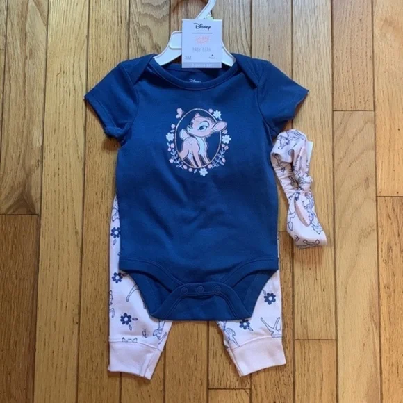 Disney set,onsie,pants, and headband. 2 garanamils onsies 3 to 6 month - Picture 2 of 8